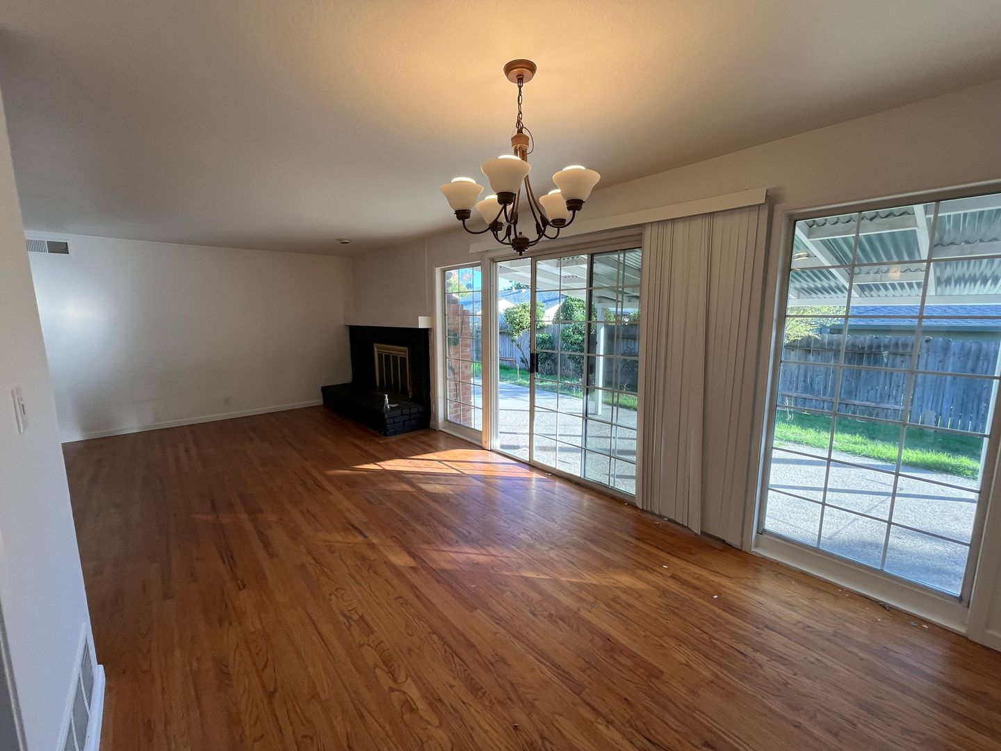 5104 Atlanta Way - Sacramento - California - 3 bed, 2 bath rental property