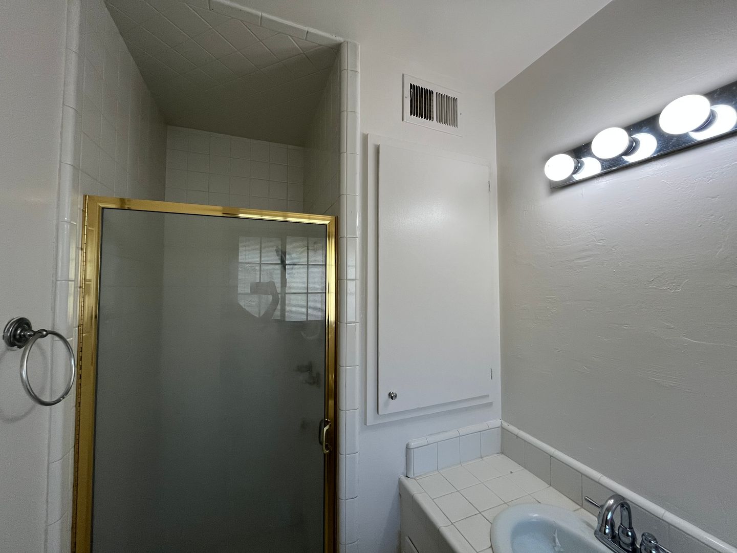 5104 Atlanta Way - Sacramento - California - 3 bed, 2 bath rental property