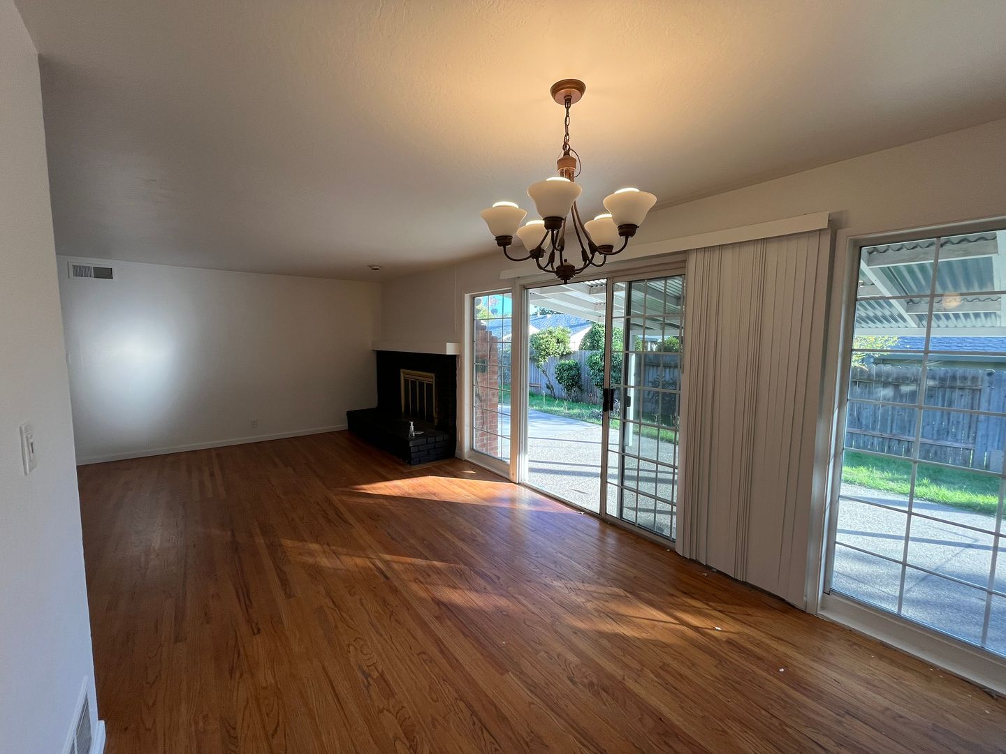 5104 Atlanta Way - Sacramento - California - 3 bed, 2 bath rental property