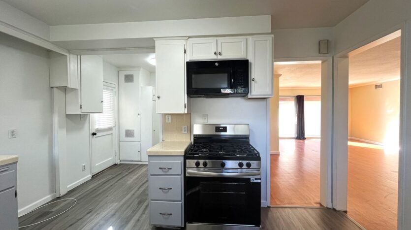 5172 Wroxton Dr - Riverside - California - 4 bed, 2 bath rental property