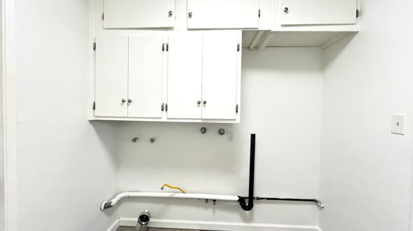 5172 Wroxton Dr - Riverside - California - 4 bed, 2 bath rental property