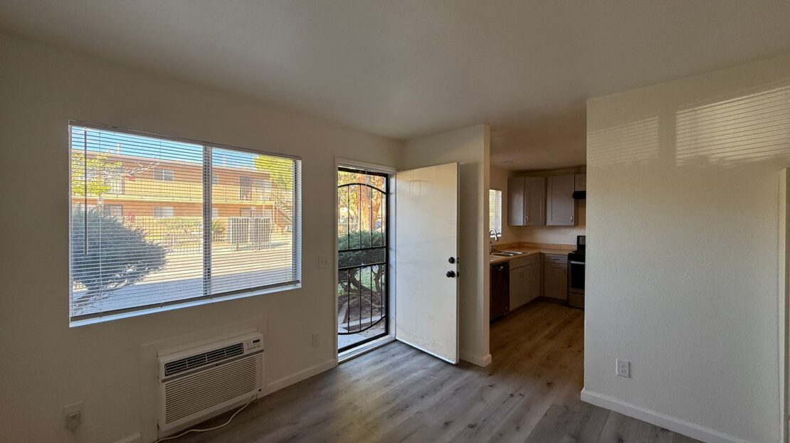 524 E. Ave Q12 - Unit 23 - Palmdale - California - 2 bed, 1 bath rental property