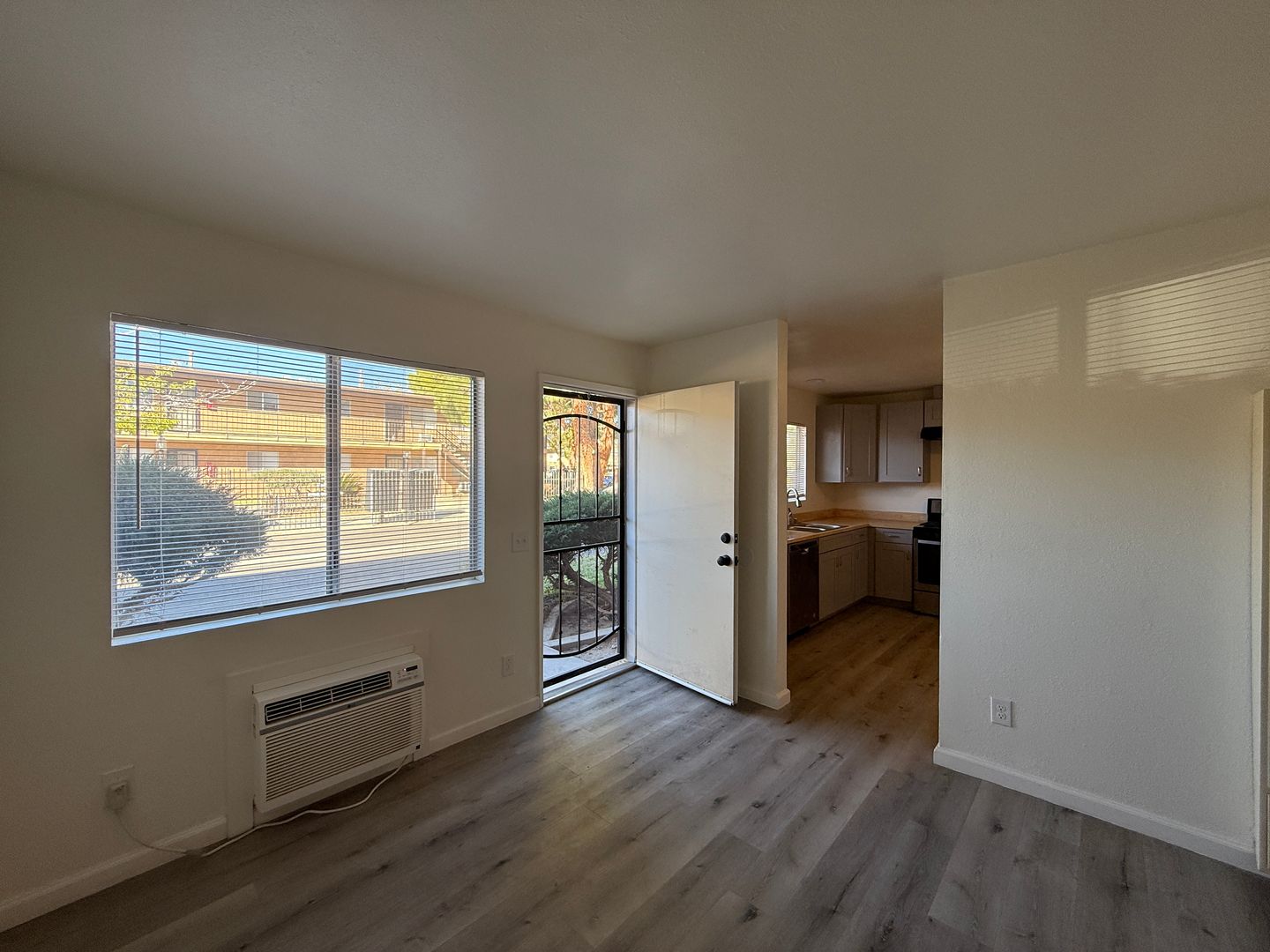 524 E. Ave Q12 - Unit 23 - Palmdale - California - 2 bed, 1 bath rental property