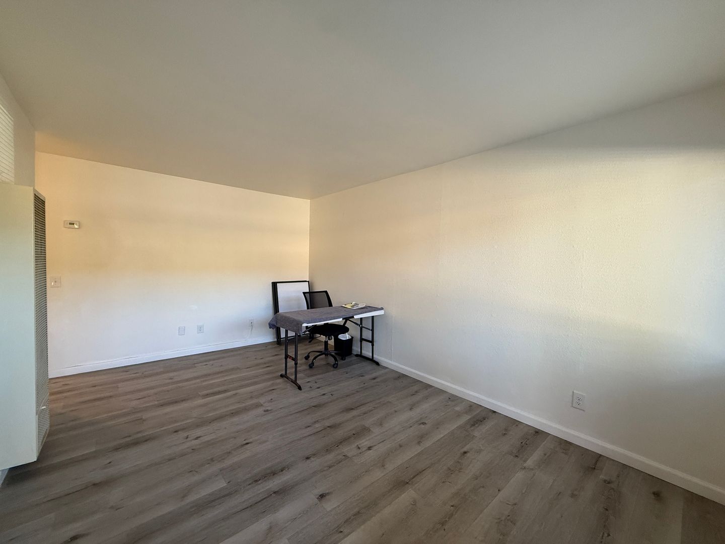 524 E. Ave Q12 - Unit 23 - Palmdale - California - 2 bed, 1 bath rental property