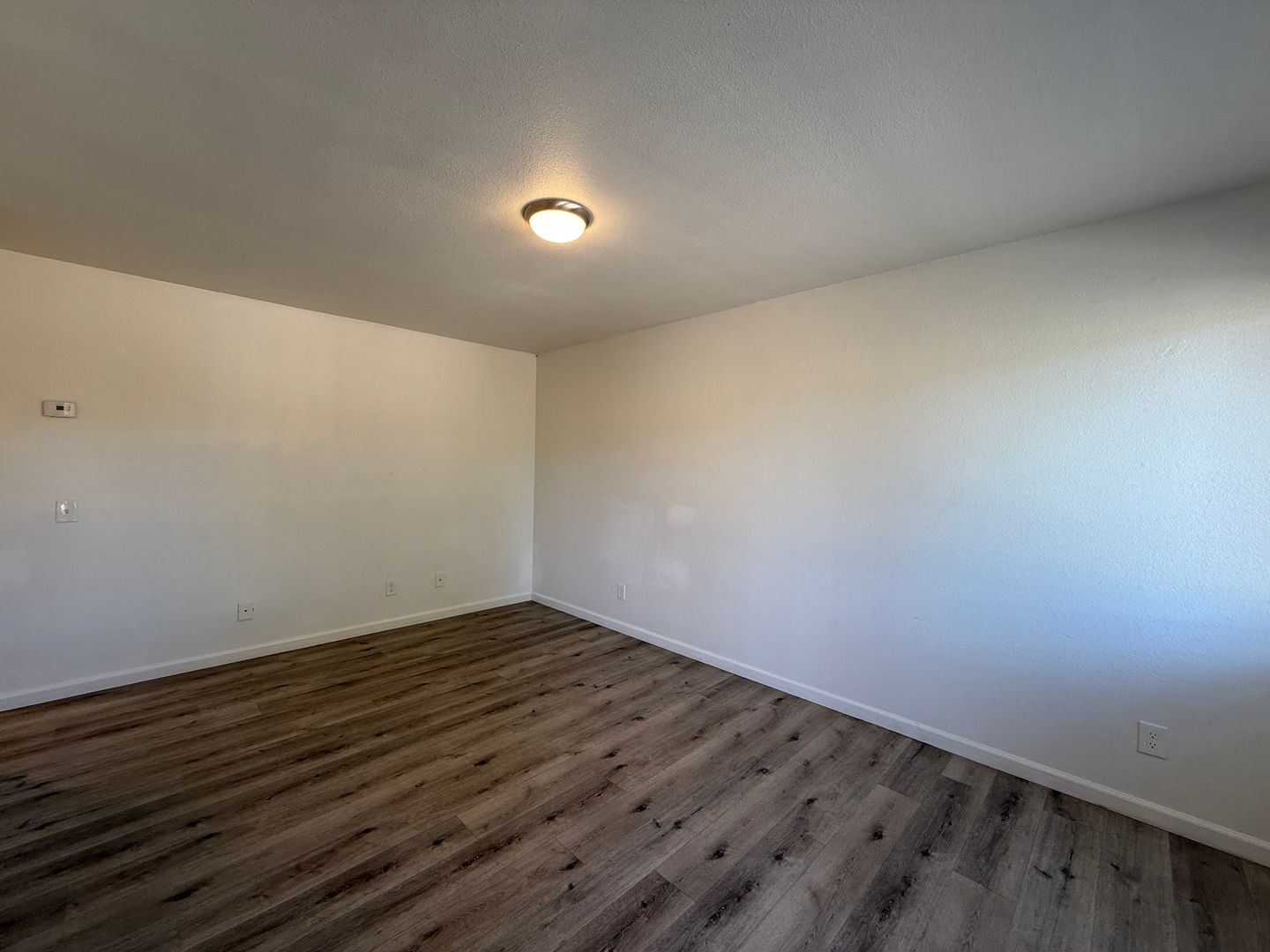 524 E. Ave Q12 - Unit 26 - Palmdale - California - 2 bed, 1 bath rental property