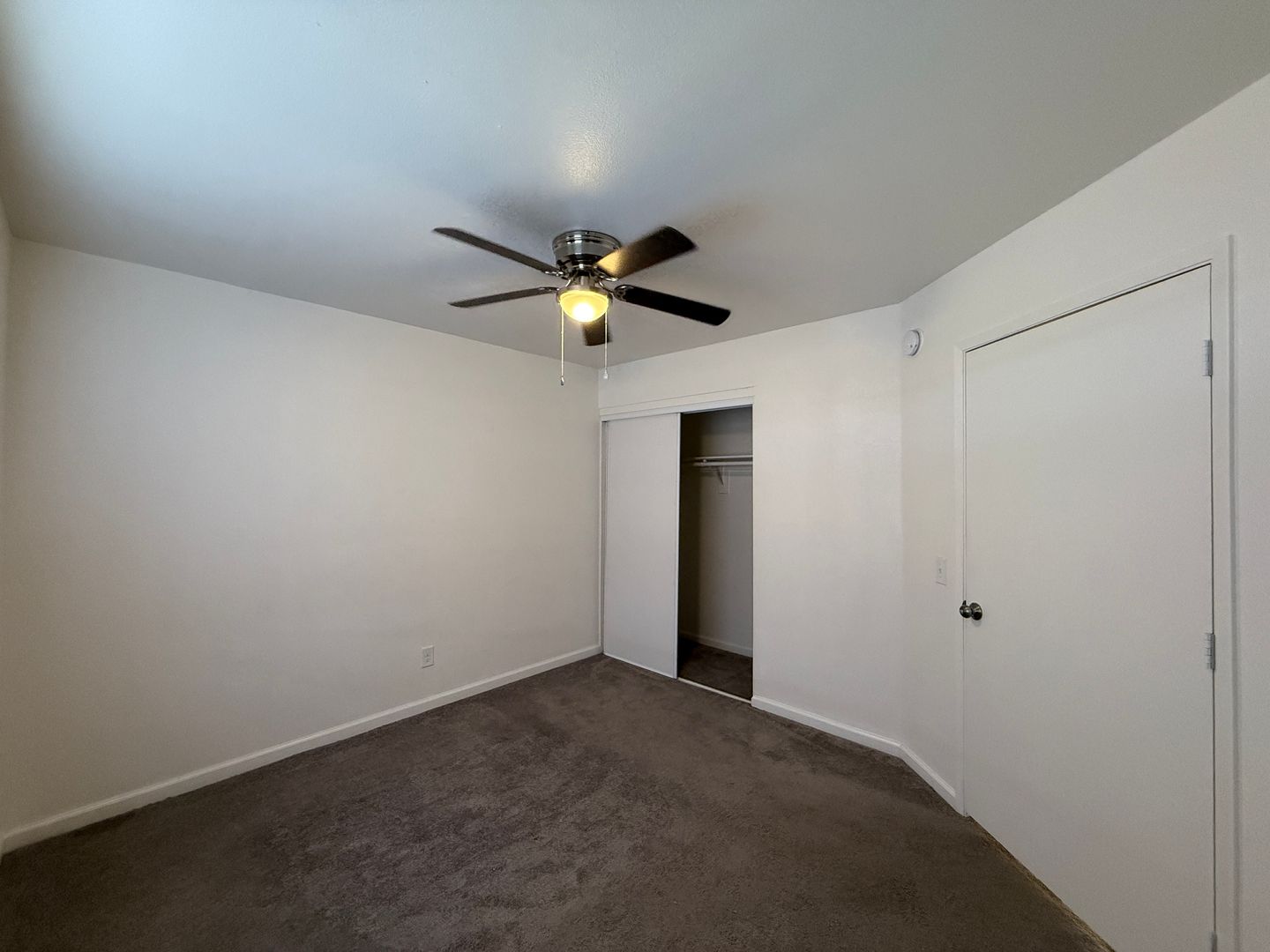 524 E. Ave Q12 - Unit 3 - Palmdale - California - 2 bed, 1 bath rental property