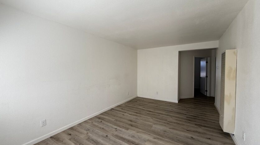 524 E. Ave Q12 - Unit 3 - Palmdale - California - 2 bed, 1 bath rental property