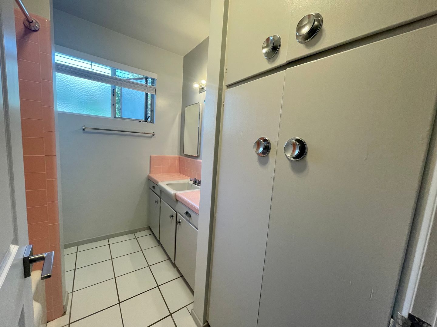 529 South Calle Abronia  - Unit 3 - Palm Springs - California - 1 bed, 1 bath rental property
