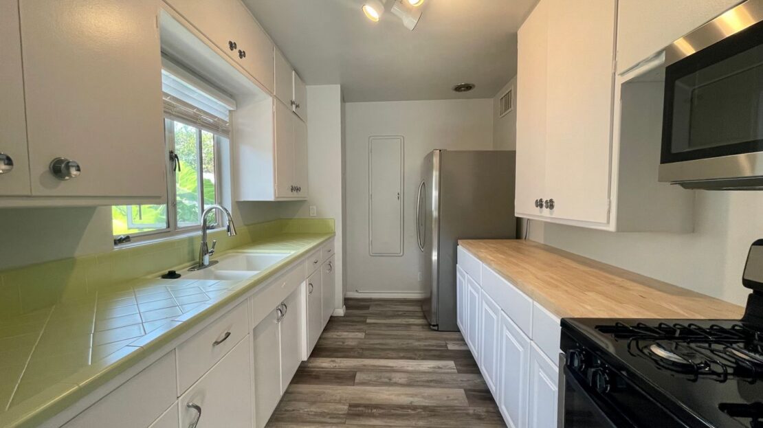 529 South Calle Abronia  - Unit 3 - Palm Springs - California - 1 bed, 1 bath rental property