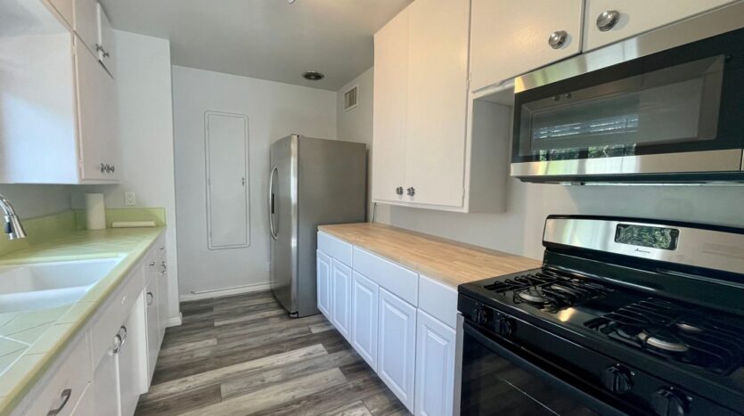 529 South Calle Abronia  - Unit 3 - Palm Springs - California - 1 bed, 1 bath rental property
