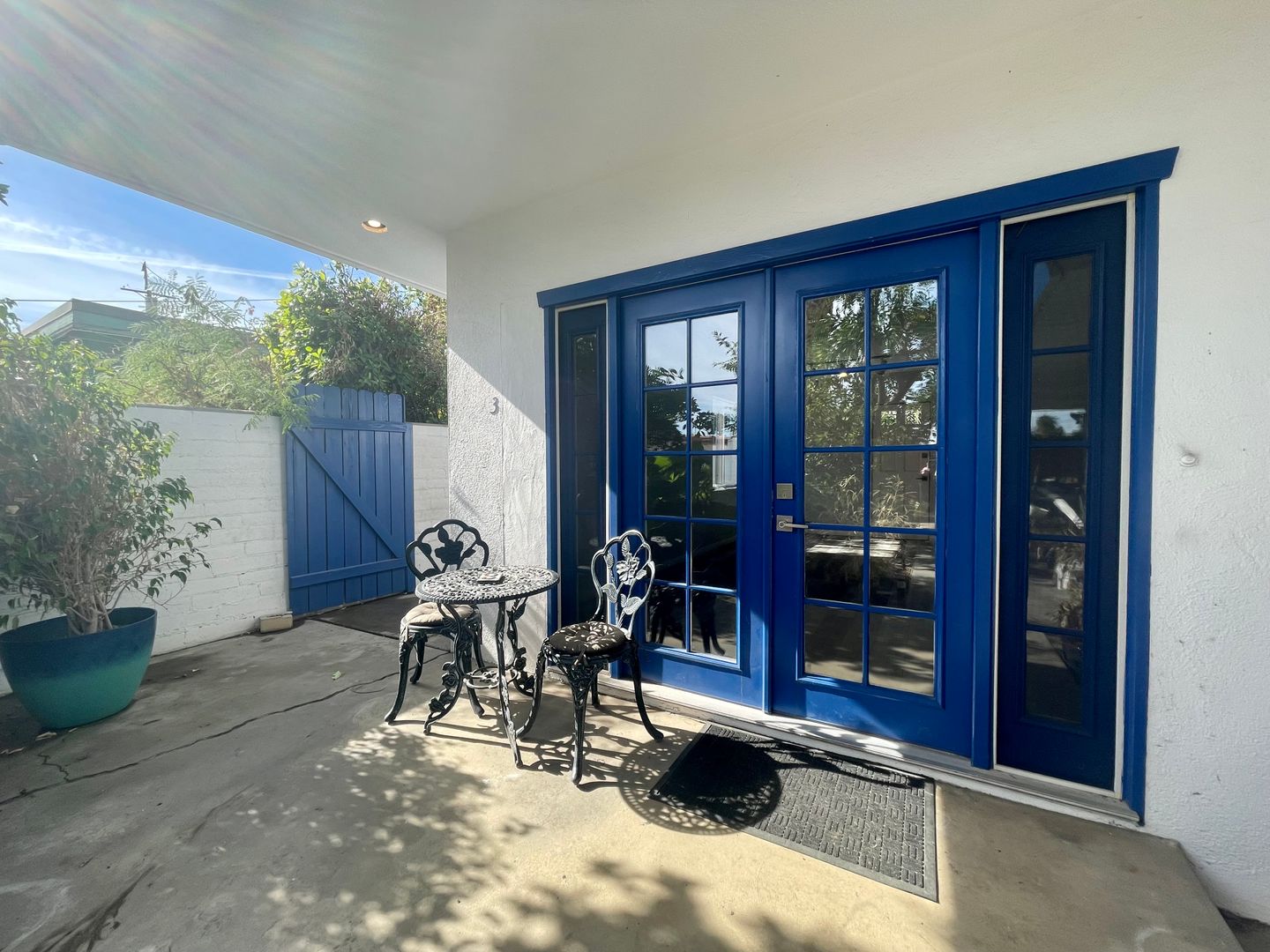 529 South Calle Abronia  - Unit 3 - Palm Springs - California - 1 bed, 1 bath rental property