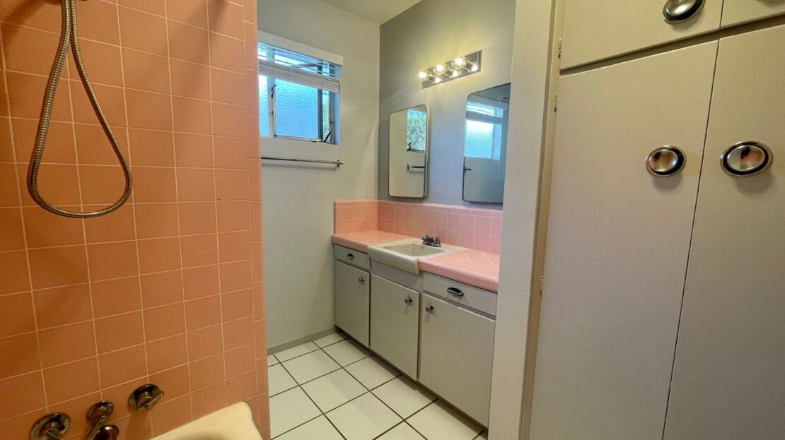 529 South Calle Abronia  - Unit 3 - Palm Springs - California - 1 bed, 1 bath rental property