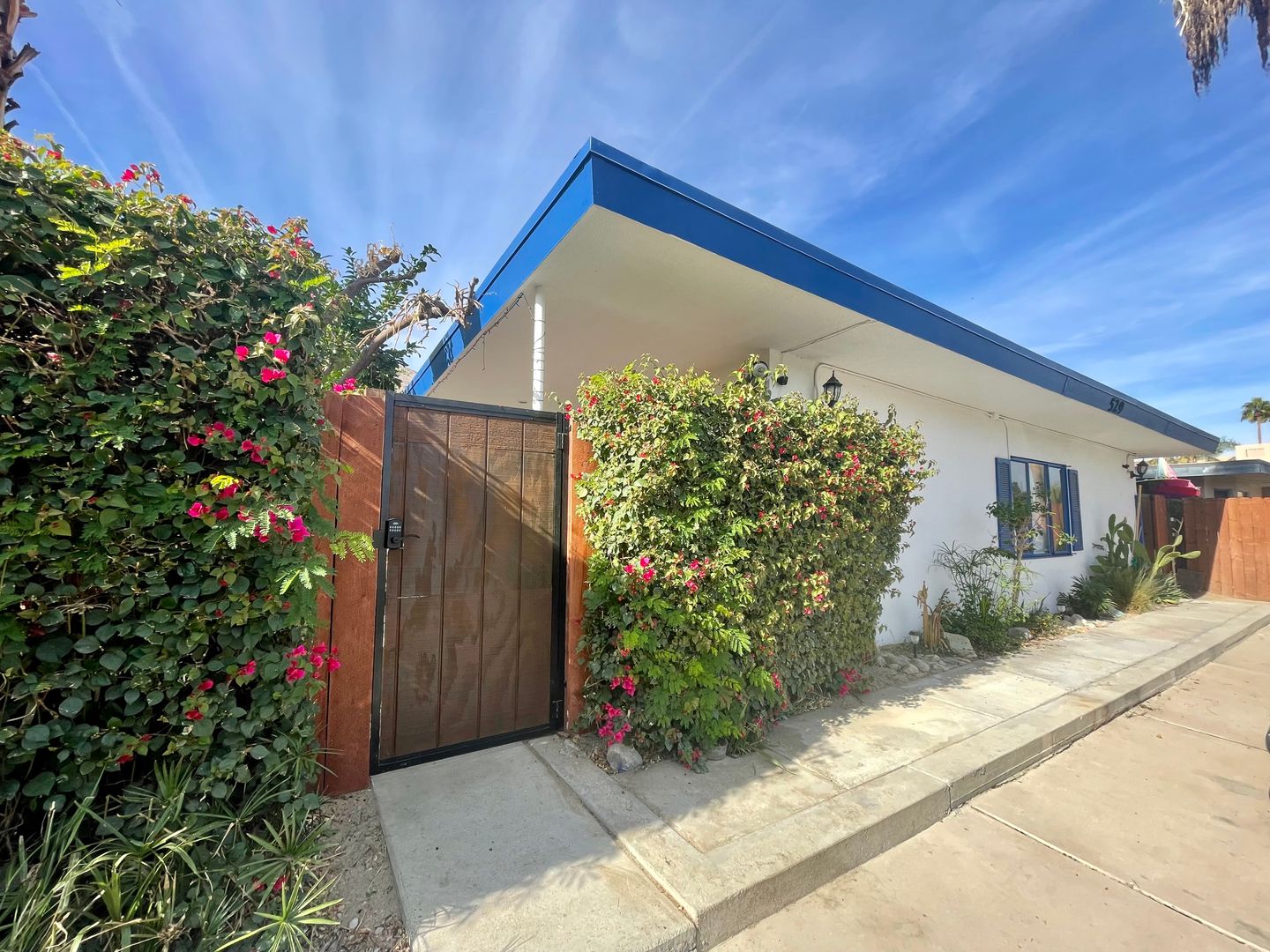 529 South Calle Abronia  - Unit 3 - Palm Springs - California - 1 bed, 1 bath rental property