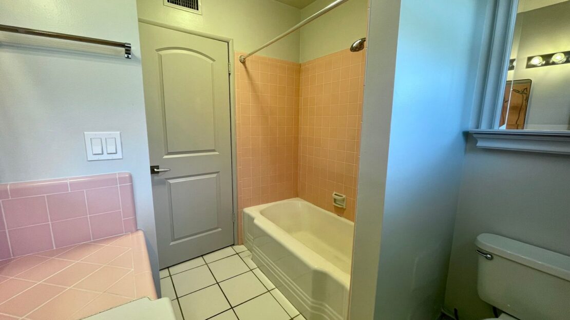 529 South Calle Abronia  - Unit 3 - Palm Springs - California - 1 bed, 1 bath rental property