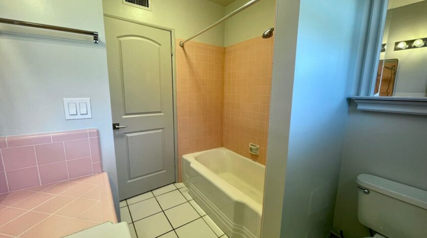 529 South Calle Abronia  - Unit 3 - Palm Springs - California - 1 bed, 1 bath rental property