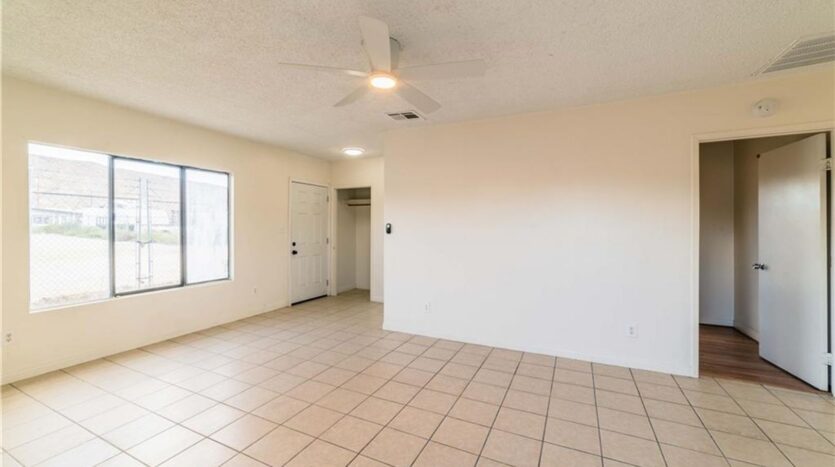 55820B Santa Fe Trl - Yucca Valley - California - 1 bed, 1 bath rental property