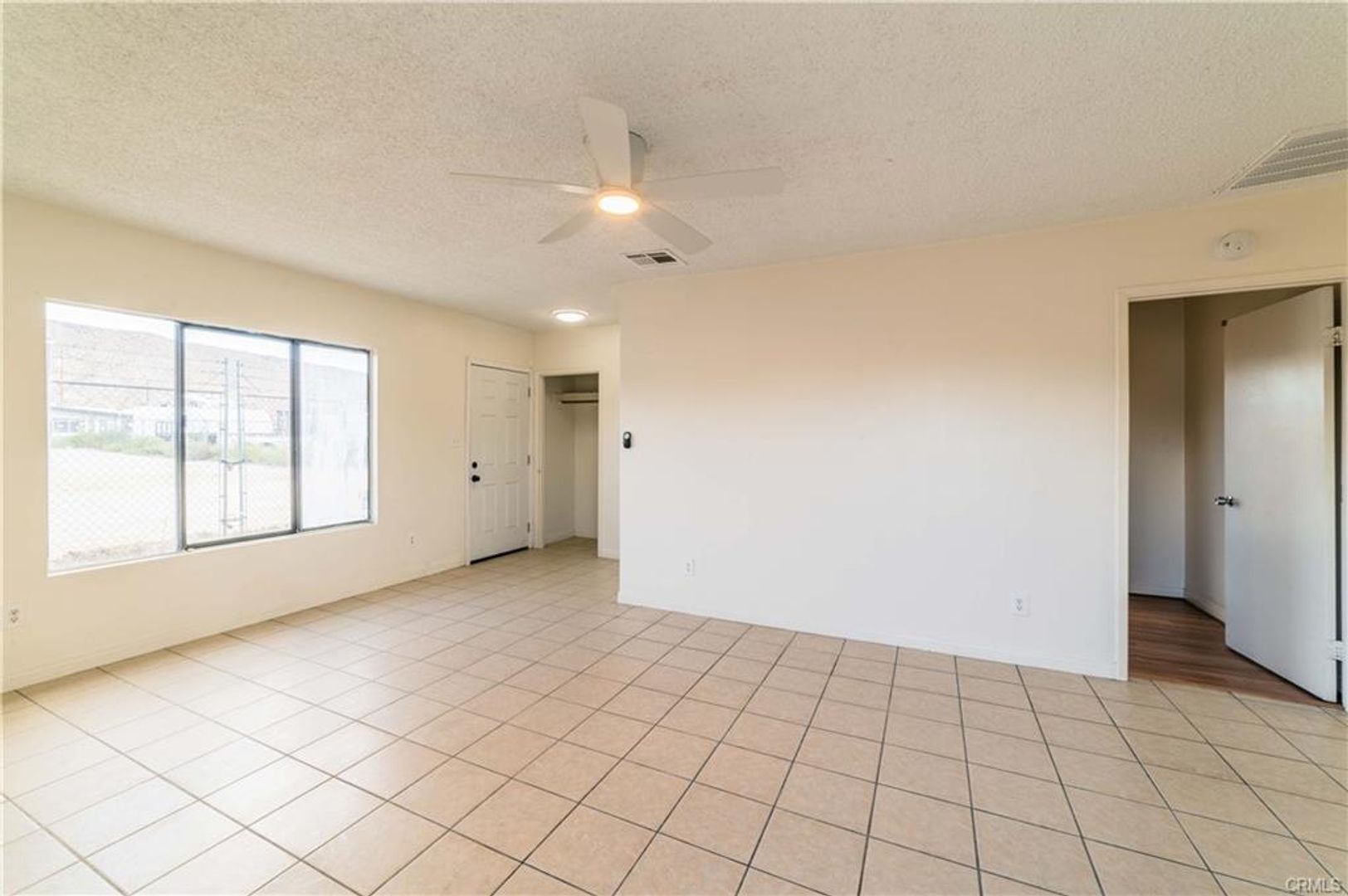 55820B Santa Fe Trl - Yucca Valley - California - 1 bed, 1 bath rental property