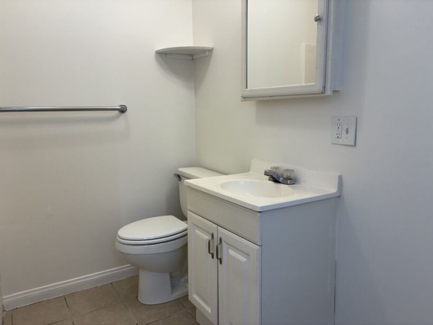 55820B Santa Fe Trl - Yucca Valley - California - 1 bed, 1 bath rental property