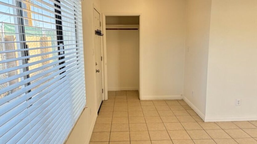 55820B Santa Fe Trl - Yucca Valley - California - 1 bed, 1 bath rental property