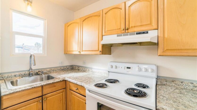 55820B Santa Fe Trl - Yucca Valley - California - 1 bed, 1 bath rental property