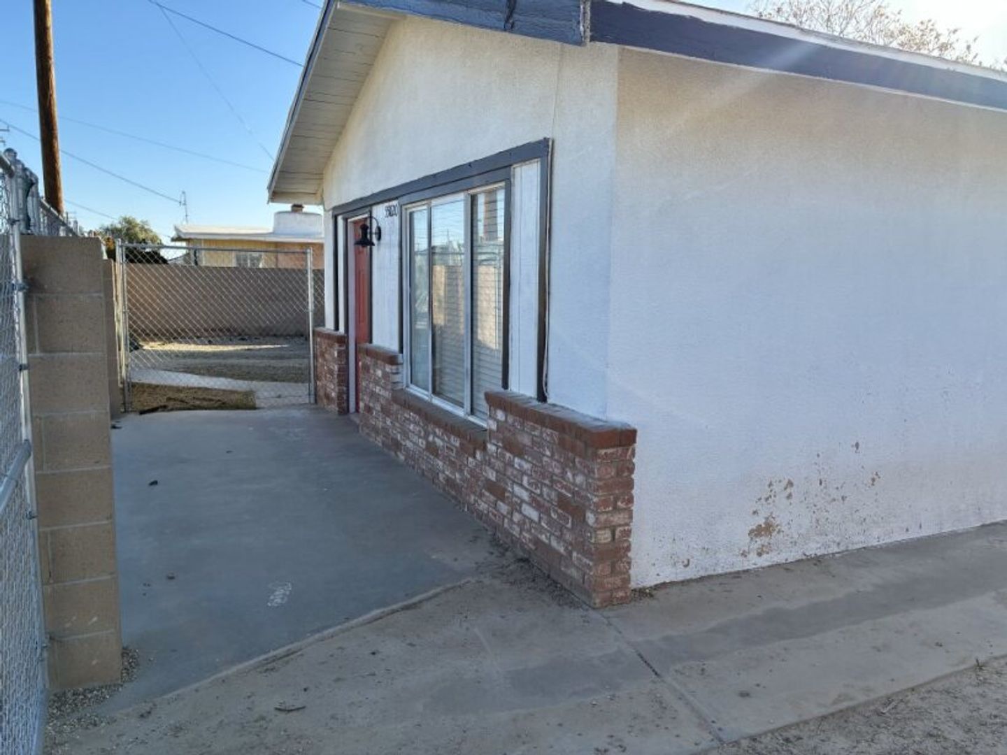 55820B Santa Fe Trl - Yucca Valley - California - 1 bed, 1 bath rental property