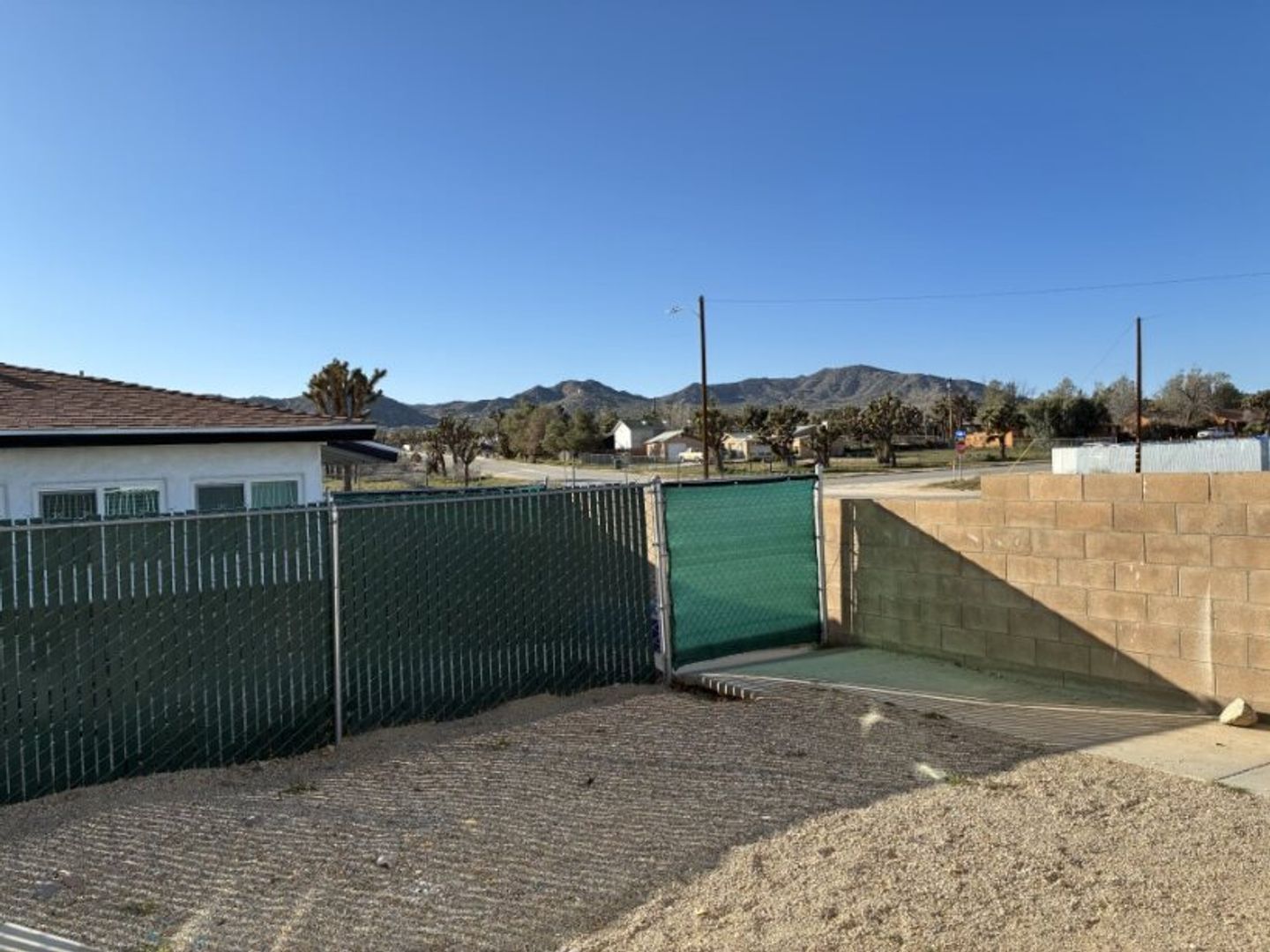 55820B Santa Fe Trl - Yucca Valley - California - 1 bed, 1 bath rental property