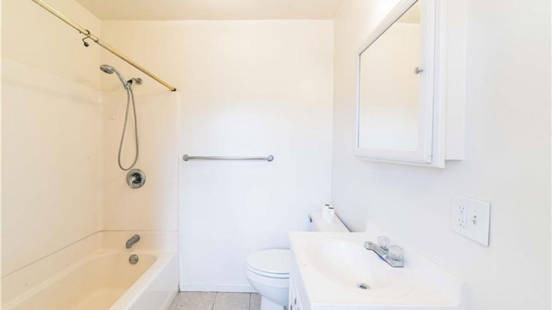 55820B Santa Fe Trl - Yucca Valley - California - 1 bed, 1 bath rental property