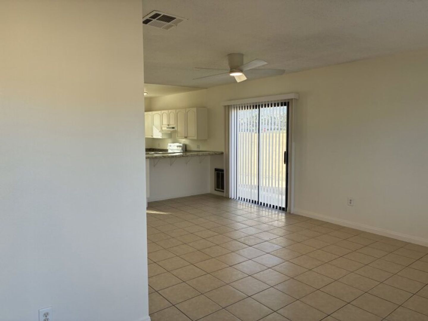 55820B Santa Fe Trl - Yucca Valley - California - 1 bed, 1 bath rental property