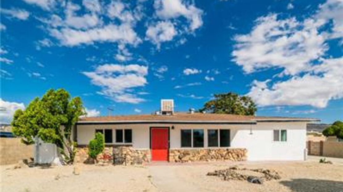 55820B Santa Fe Trl - Yucca Valley - California - 1 bed, 1 bath rental property