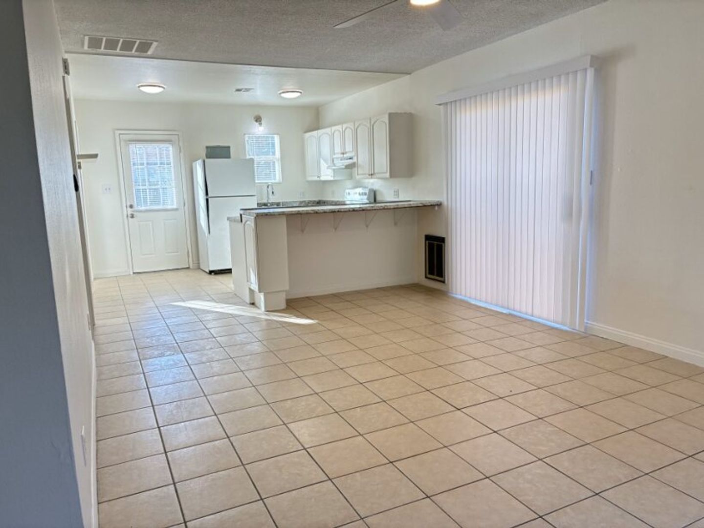 55820B Santa Fe Trl - Yucca Valley - California - 1 bed, 1 bath rental property