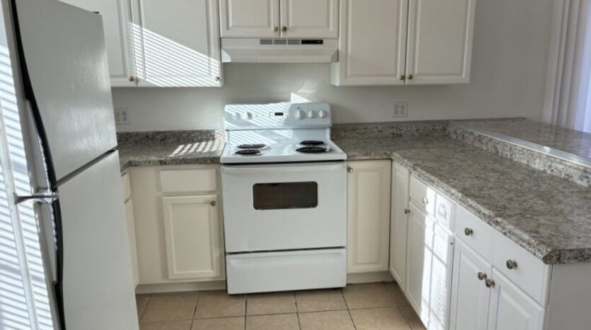 55820B Santa Fe Trl - Yucca Valley - California - 1 bed, 1 bath rental property