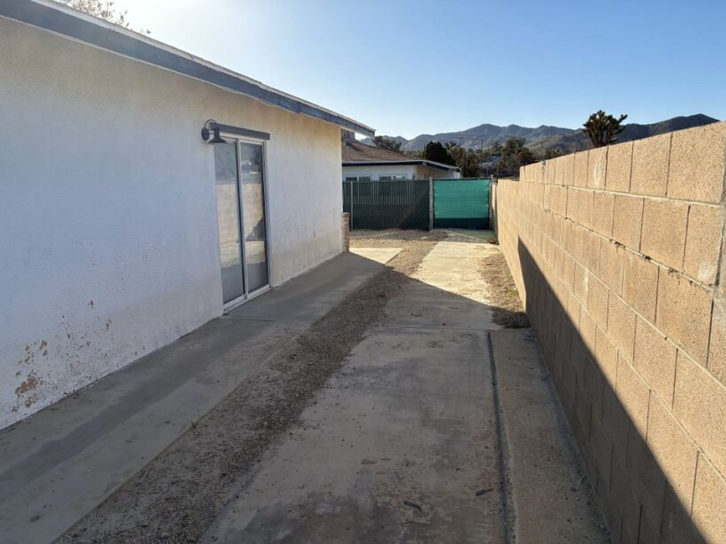 55820B Santa Fe Trl - Yucca Valley - California - 1 bed, 1 bath rental property