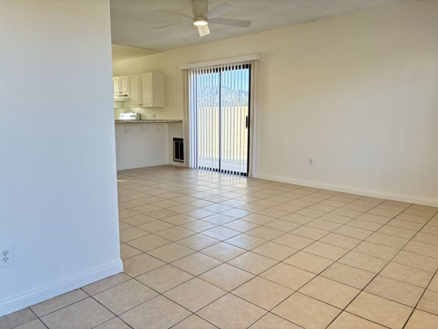 55820B Santa Fe Trl - Yucca Valley - California - 1 bed, 1 bath rental property