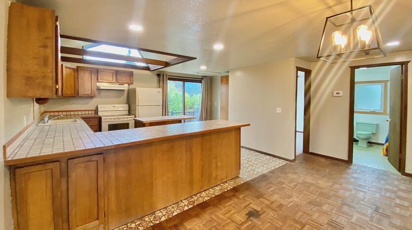 5704 Glen Echo Ave  - Gladstone - Oregon - 2 bed, 1 bath rental property