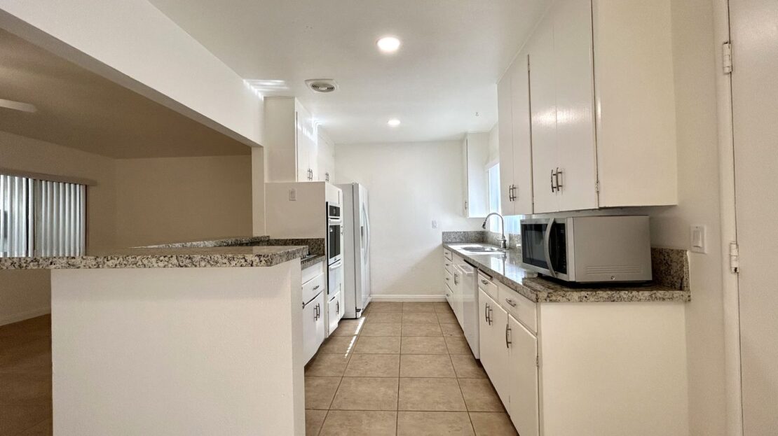 579 S Highland Drive - Palm Springs - California - 2 bed, 1 bath rental property