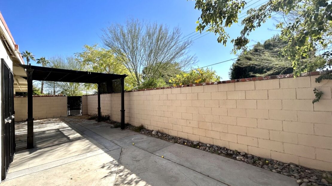 579 S Highland Drive - Palm Springs - California - 2 bed, 1 bath rental property