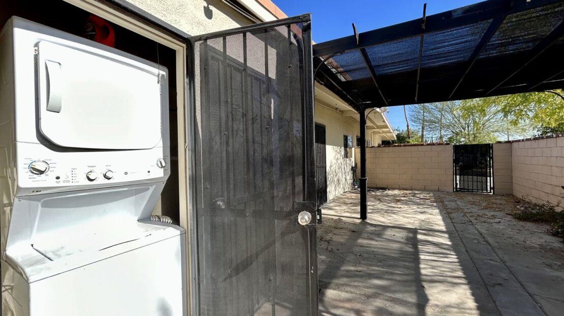 579 S Highland Drive - Palm Springs - California - 2 bed, 1 bath rental property