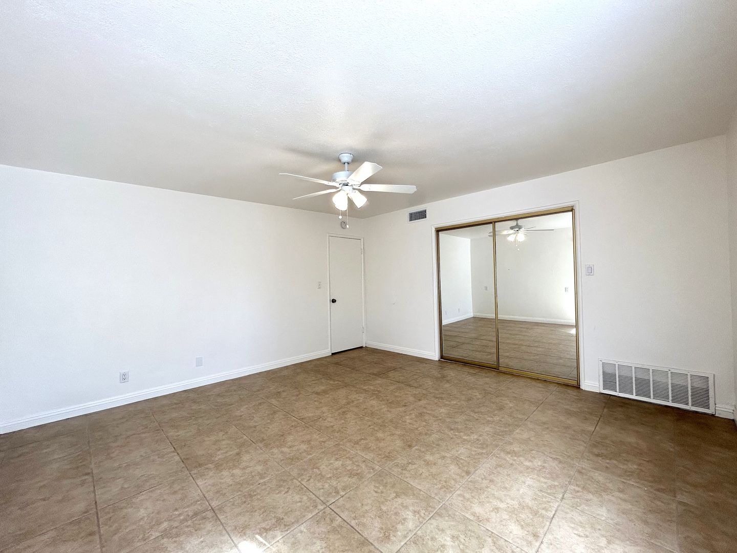 579 S Highland Drive - Palm Springs - California - 2 bed, 1 bath rental property