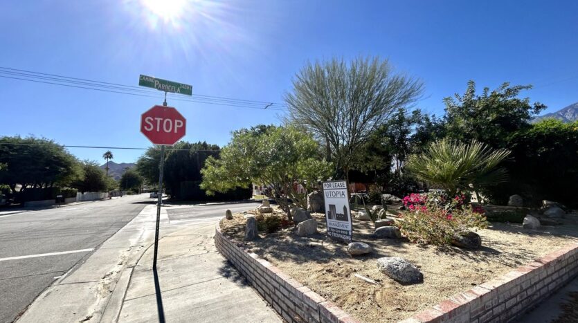 579 S Highland Drive - Palm Springs - California - 2 bed, 1 bath rental property