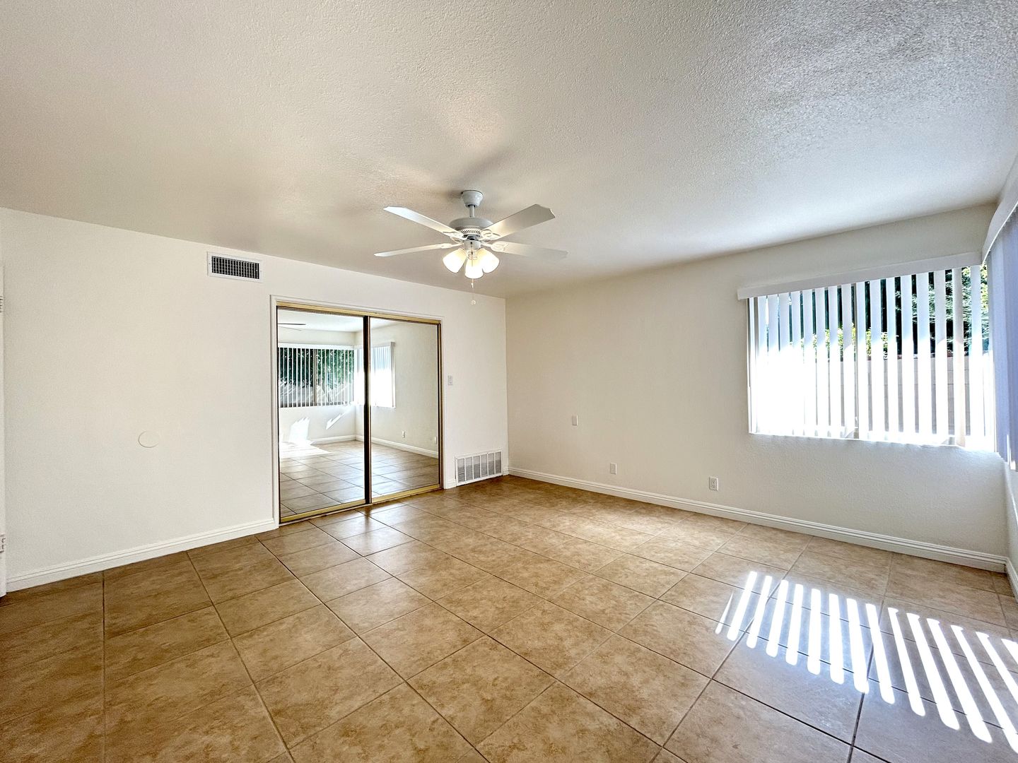 579 S Highland Drive - Palm Springs - California - 2 bed, 1 bath rental property