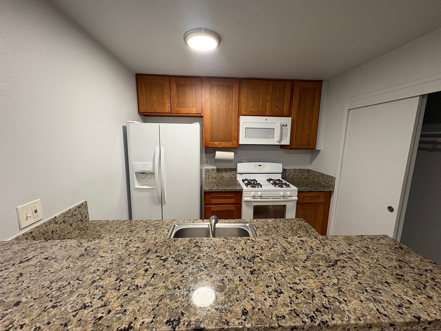 5912 Walerga Rd Unit 1 - Sacramento - California - 2 bed, 1 bath rental property