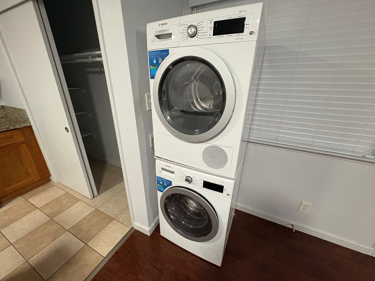 5912 Walerga Rd Unit 1 - Sacramento - California - 2 bed, 1 bath rental property