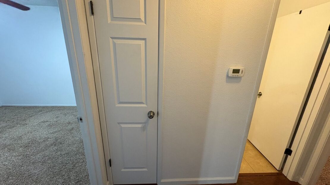 5912 Walerga Rd Unit 1 - Sacramento - California - 2 bed, 1 bath rental property