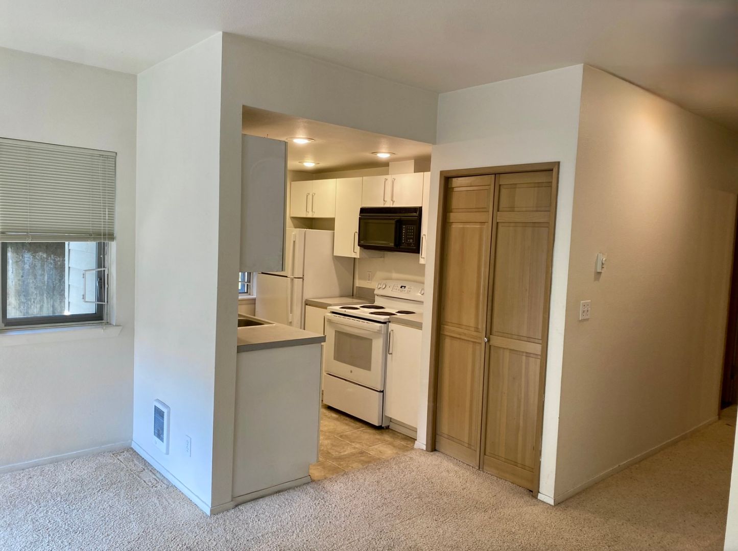 601 Prospect St #101 - Seattle - Washington - 1 bed, 1 bath rental property