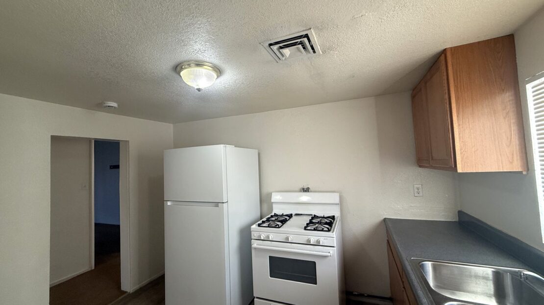 615 Harrison Main - Las Vegas - Nevada - 3 bed, 2 bath rental property