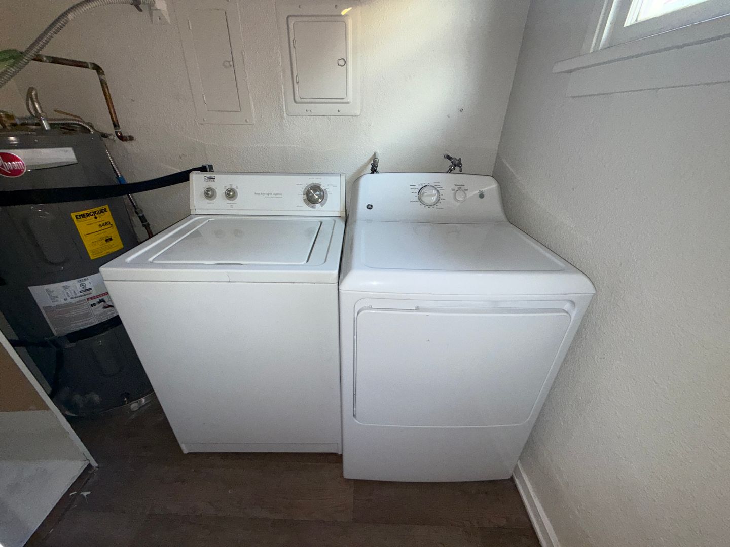 615 Harrison Main - Las Vegas - Nevada - 3 bed, 2 bath rental property