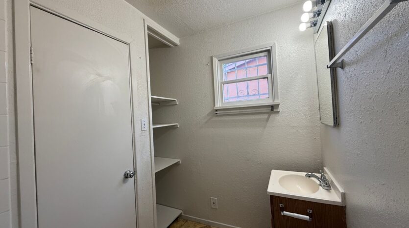 615 Harrison Main - Las Vegas - Nevada - 3 bed, 2 bath rental property