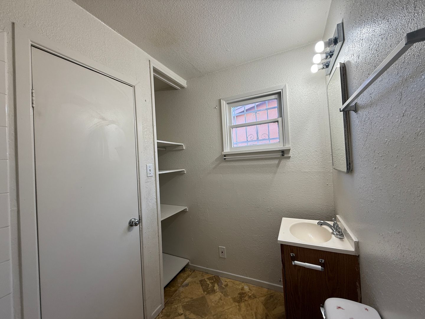 615 Harrison Main - Las Vegas - Nevada - 3 bed, 2 bath rental property