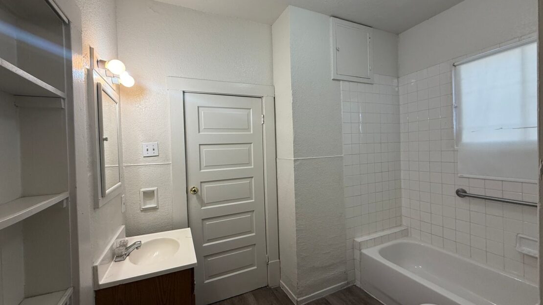 615 Harrison Main - Las Vegas - Nevada - 3 bed, 2 bath rental property