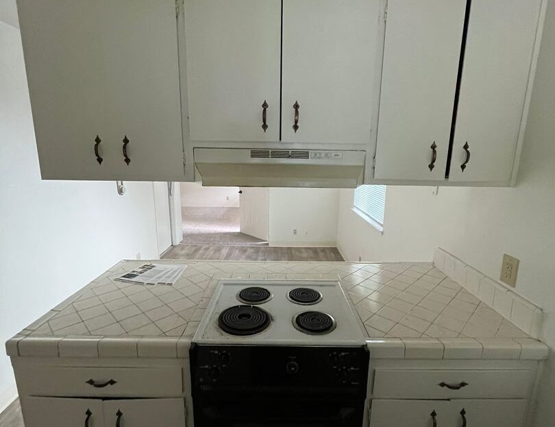 6421 San Stefano St - Citrus Heights - California - 2 bed, 1 bath rental property